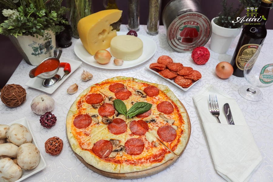 Pizza Pepperoni, 30 см, 350 g, --