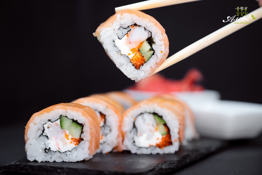Roll with low salty salmon