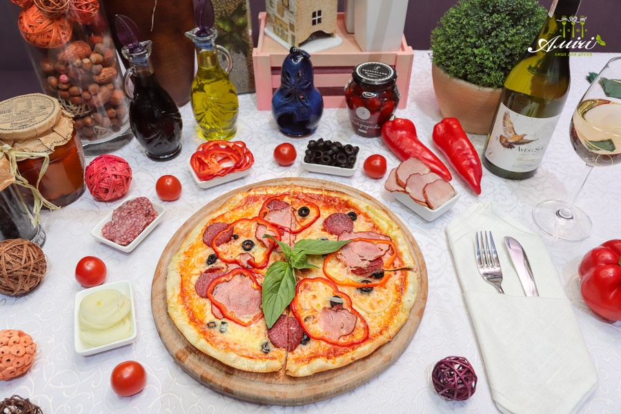 Купить Пицца "Неаполитано" в кафе Амічі Миргород від 130 грн
