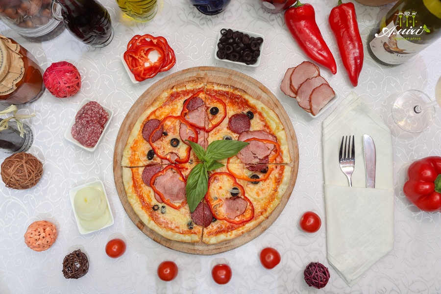 Купить Пицца "Неаполитано" в кафе Амічі Миргород від 130 грн
