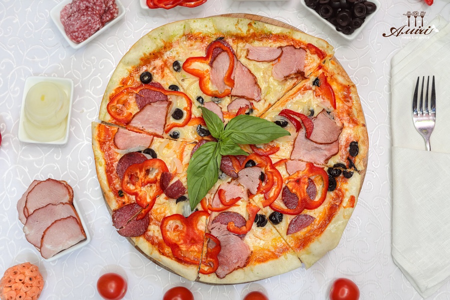 Купить Пицца "Неаполитано" в кафе Амічі Миргород від 170 грн