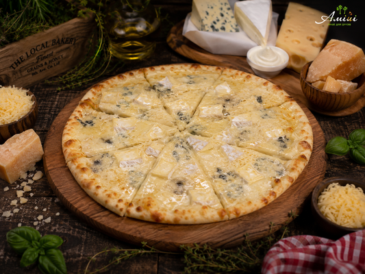 Pizza "6 cheeses"