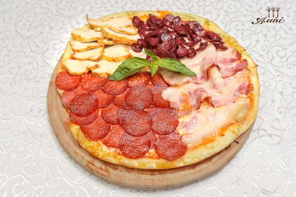 Pizza Gurmeo, 610 г, --