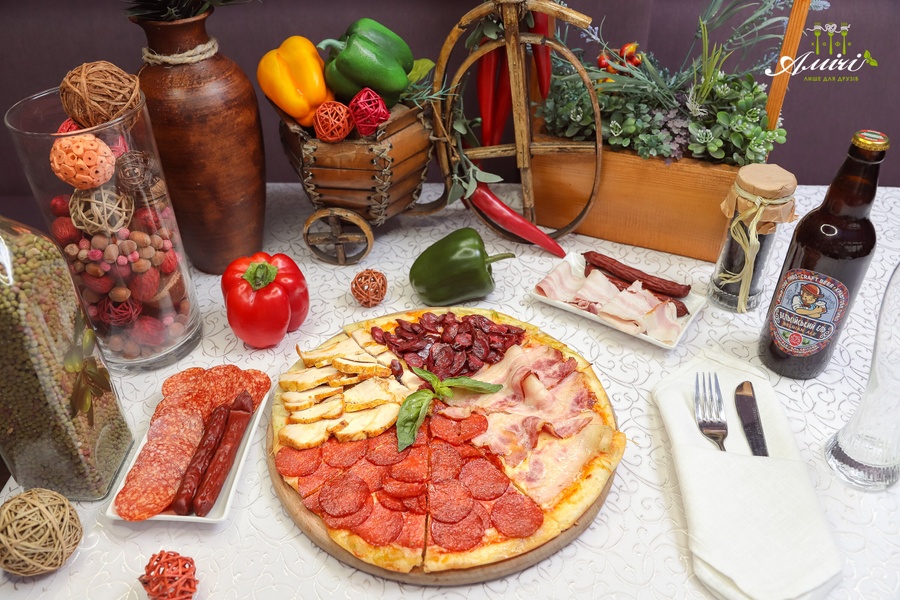 Купити Піца "Гурмео" в кафе Амичи Миргород от 280 грн