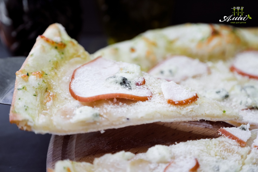 Купить Пицца "Тенереза" в кафе Амічі Миргород від 110 грн
