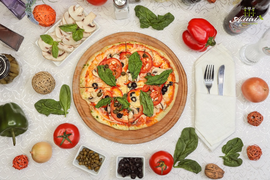 Купити Піца "Вегетаріана" в кафе Амичи Миргород от 110 грн