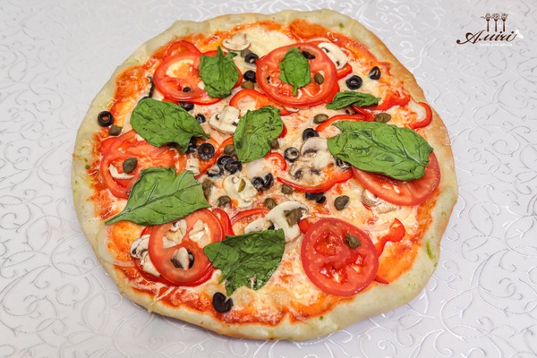 Купити Піца "Вегетаріана" в кафе Амичи Миргород от 125 грн