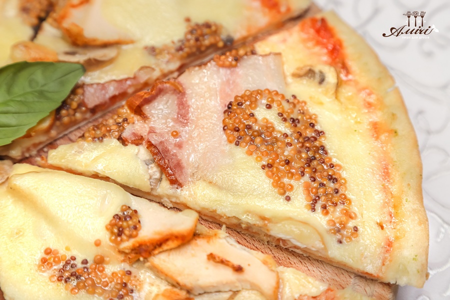 Купити Піца "Ді Такіно" в кафе Амичи Миргород от 220 грн
