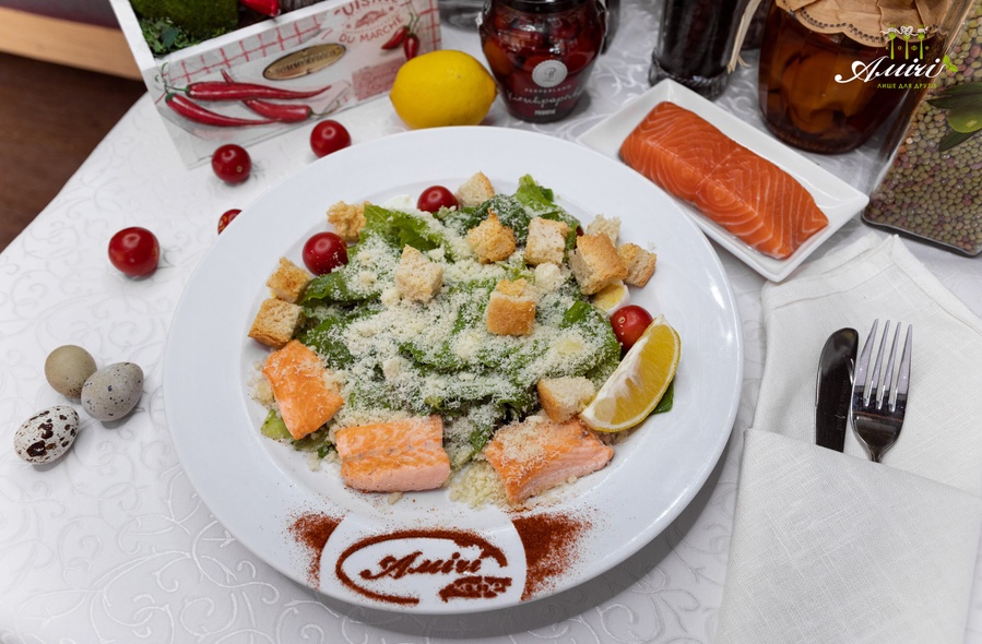Salad a-la Caesar with salmon, 250 g